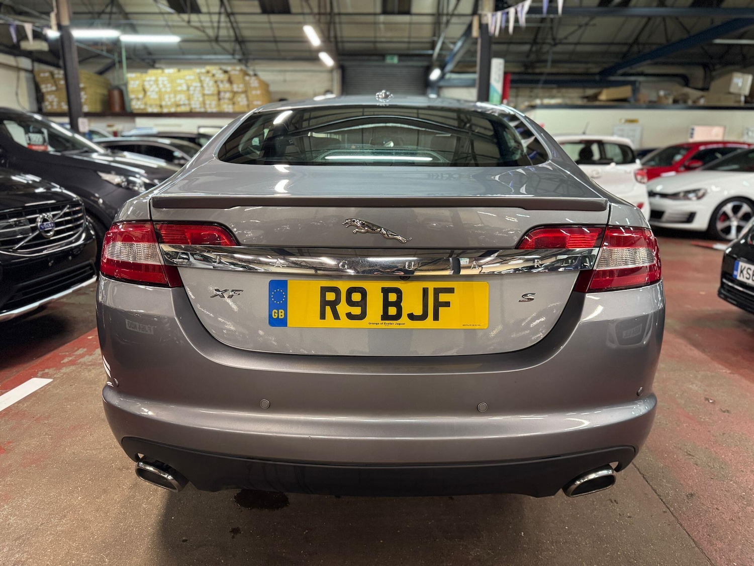 Used Jaguar XF 2010 for sale - 76657139: Photo 5