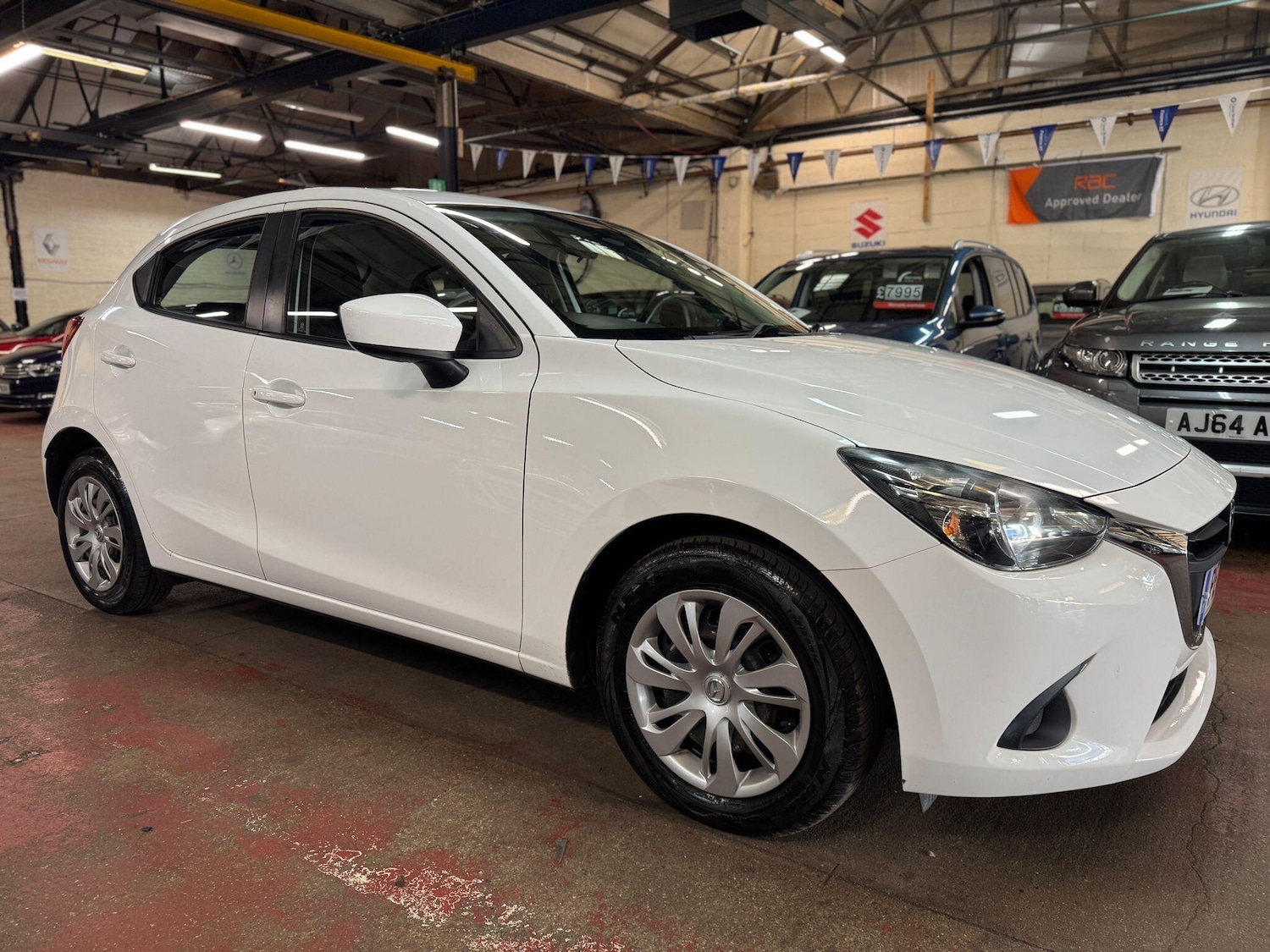 Used Mazda Mazda2 2017 for sale - 76189795: Photo 1