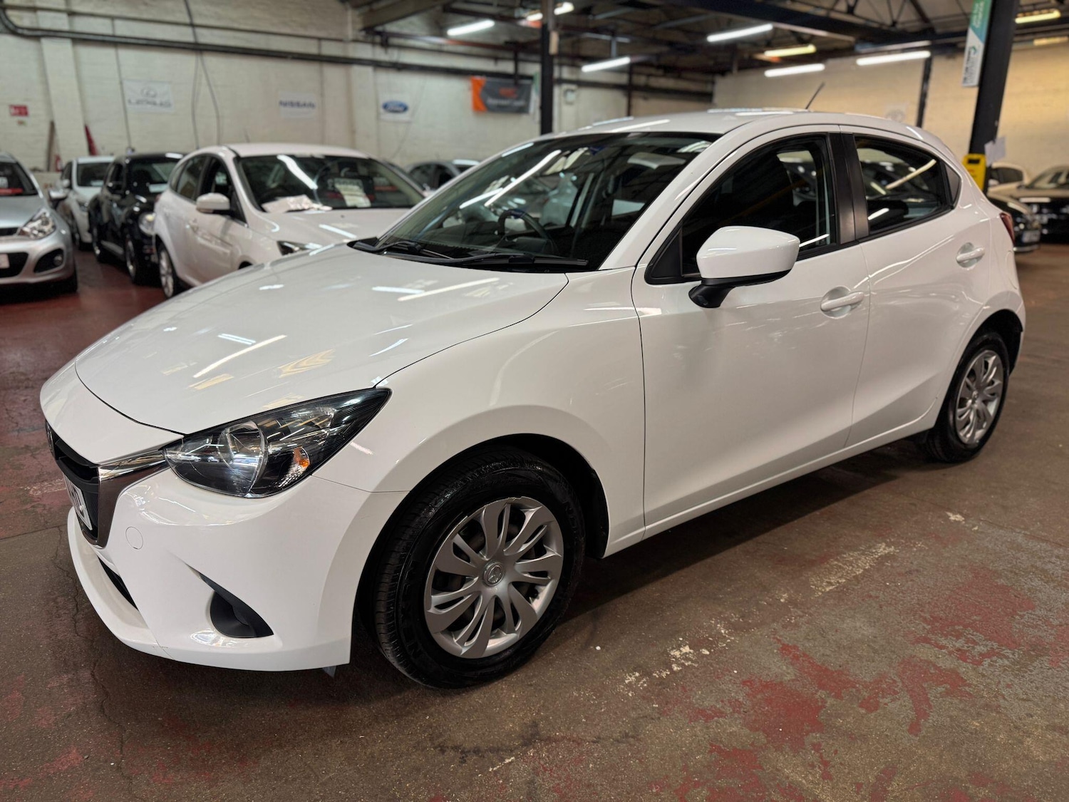Used Mazda Mazda2 2017 for sale - 76189795: Photo 3