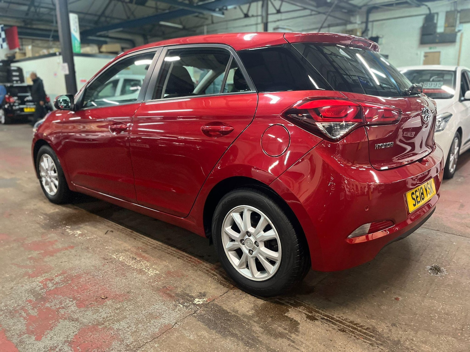 Used Hyundai i20 2018 for sale - 76597425: Photo 4