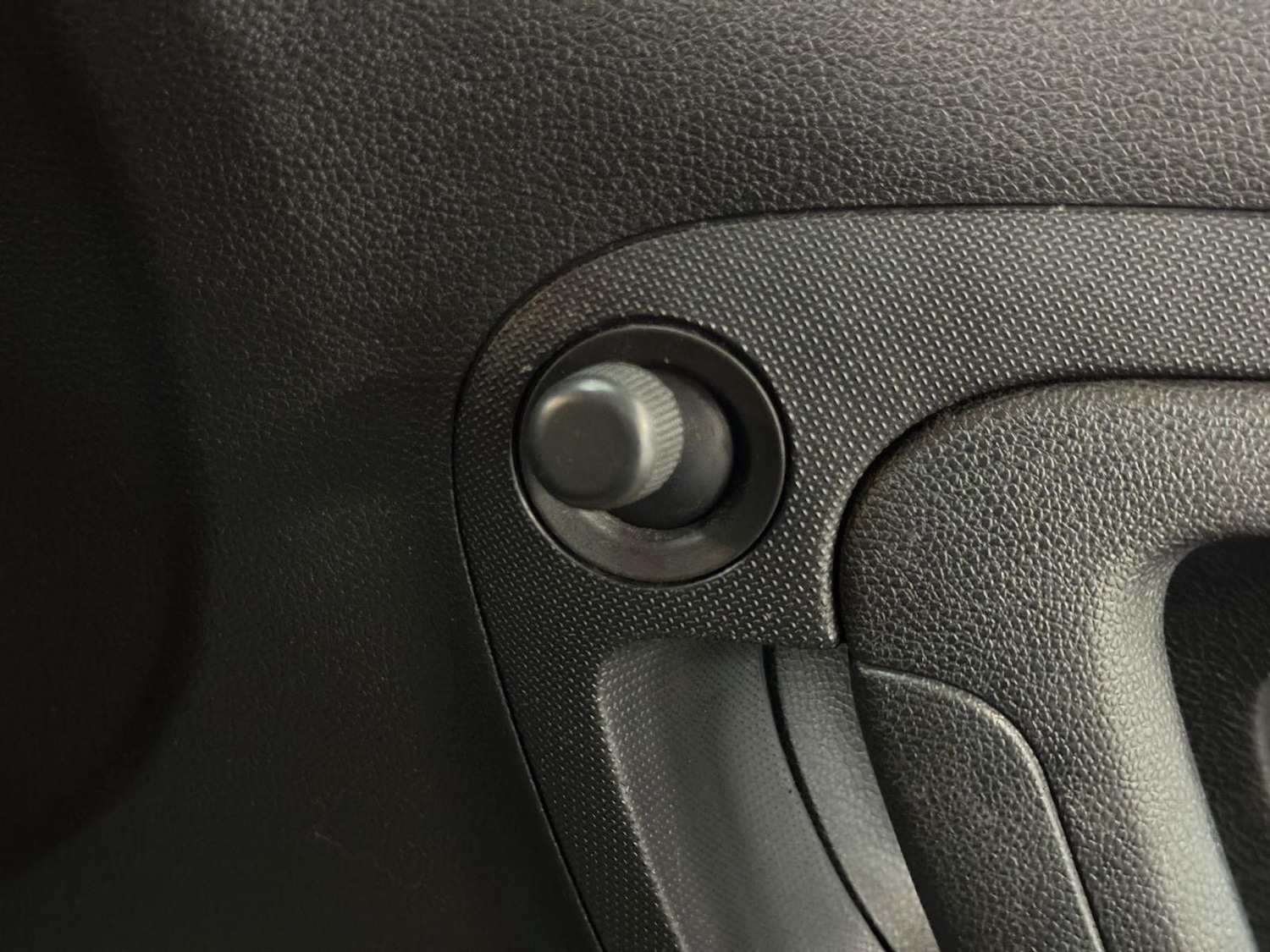 Used Skoda Fabia 2010 for sale - 77883072: Photo 24