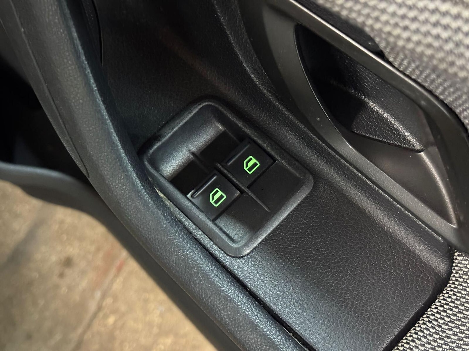 Used Skoda Fabia 2010 for sale - 77883072: Photo 25