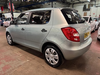 Used Skoda Fabia 2010 for sale - 77883072: Photo