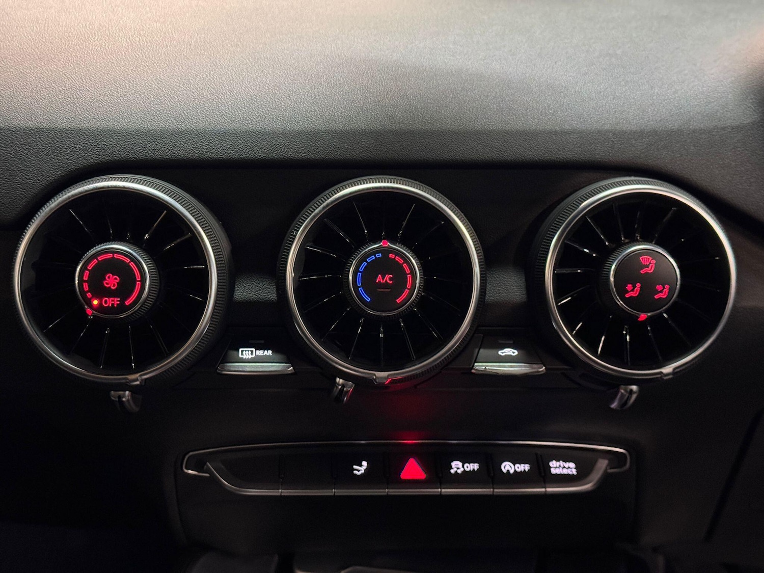 Used Audi TT 2015 for sale - 76485055: Photo 34