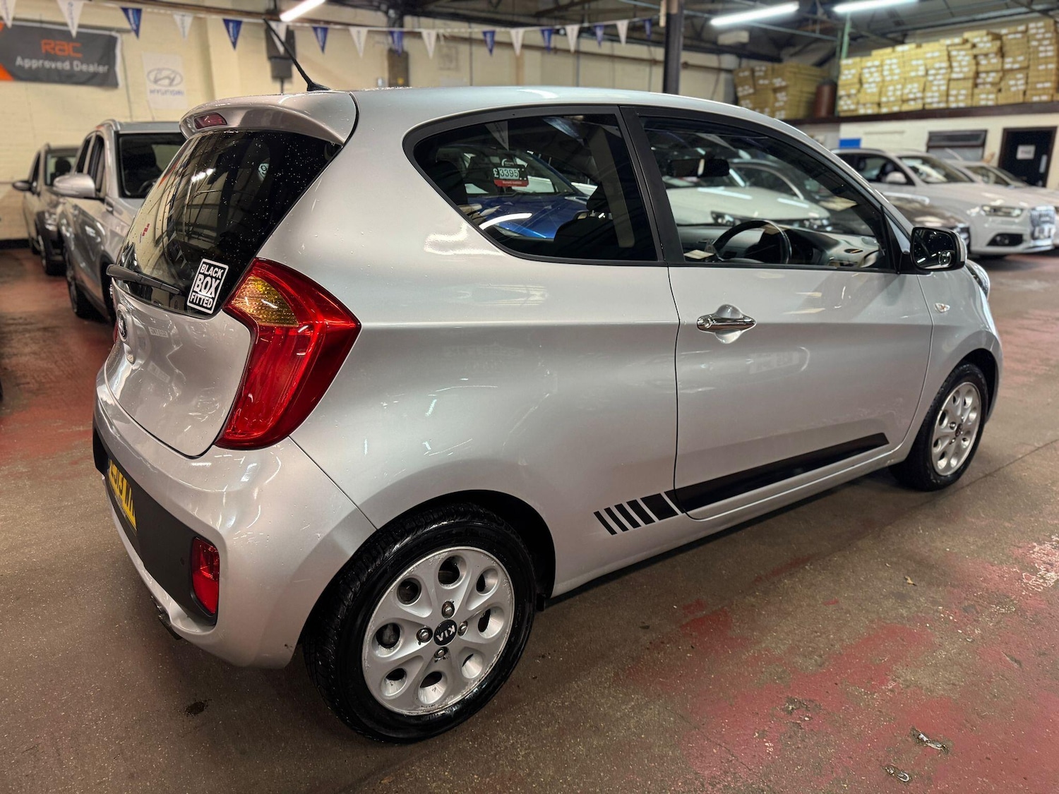 Used Kia Picanto 2013 for sale - 76370892: Photo 6