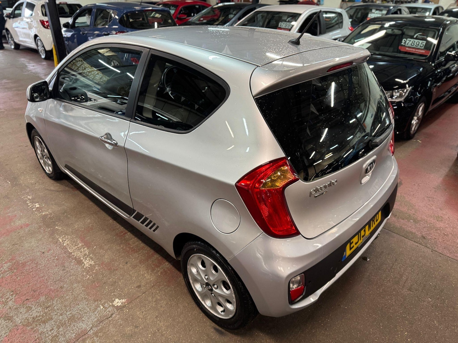 Used Kia Picanto 2013 for sale - 76370892: Photo 8