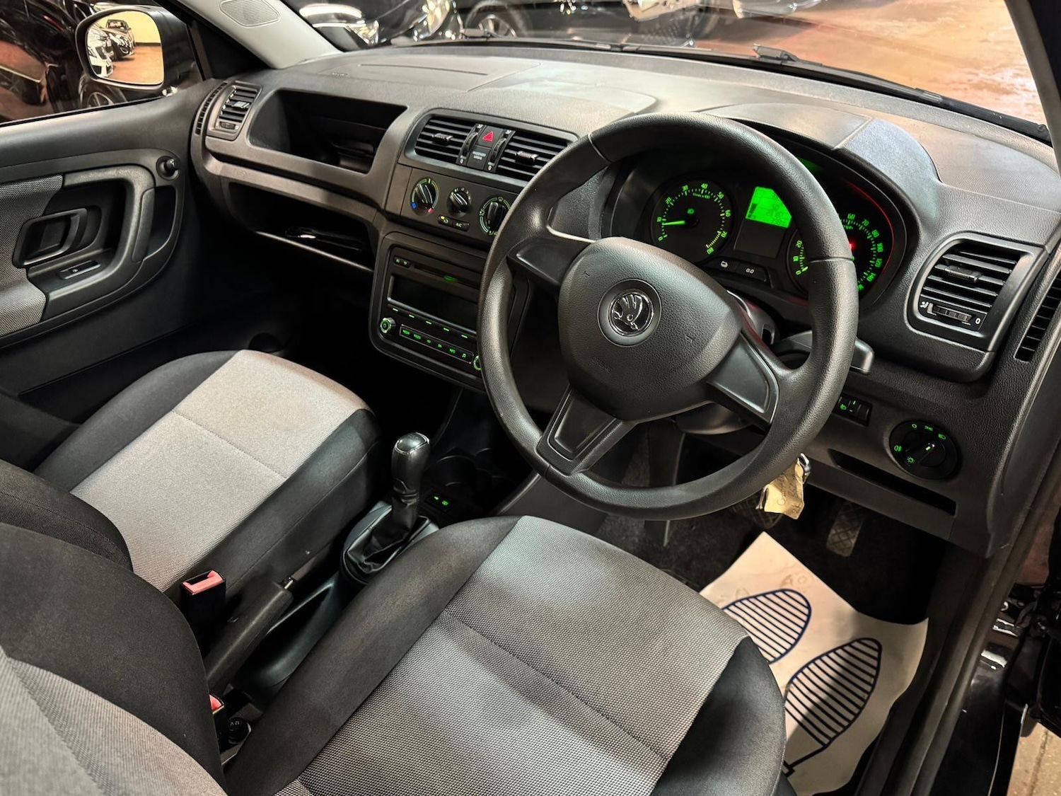 Used Skoda Fabia 2014 for sale - 77330639: Photo 11