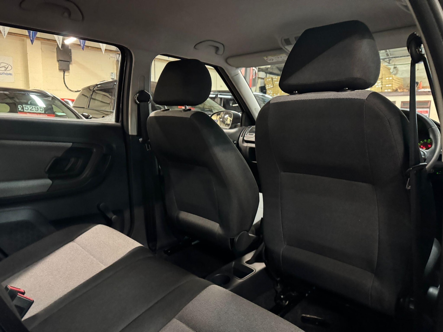 Used Skoda Fabia 2014 for sale - 77330639: Photo 18