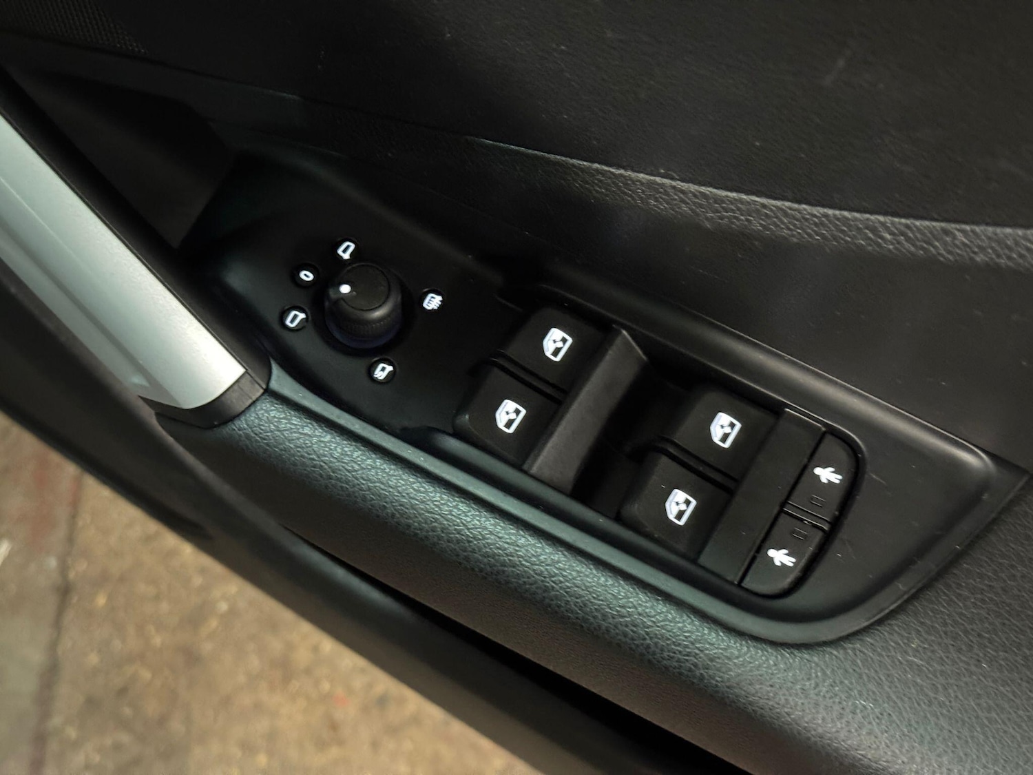 Used Audi Q2 2020 for sale - 76397854: Photo 40