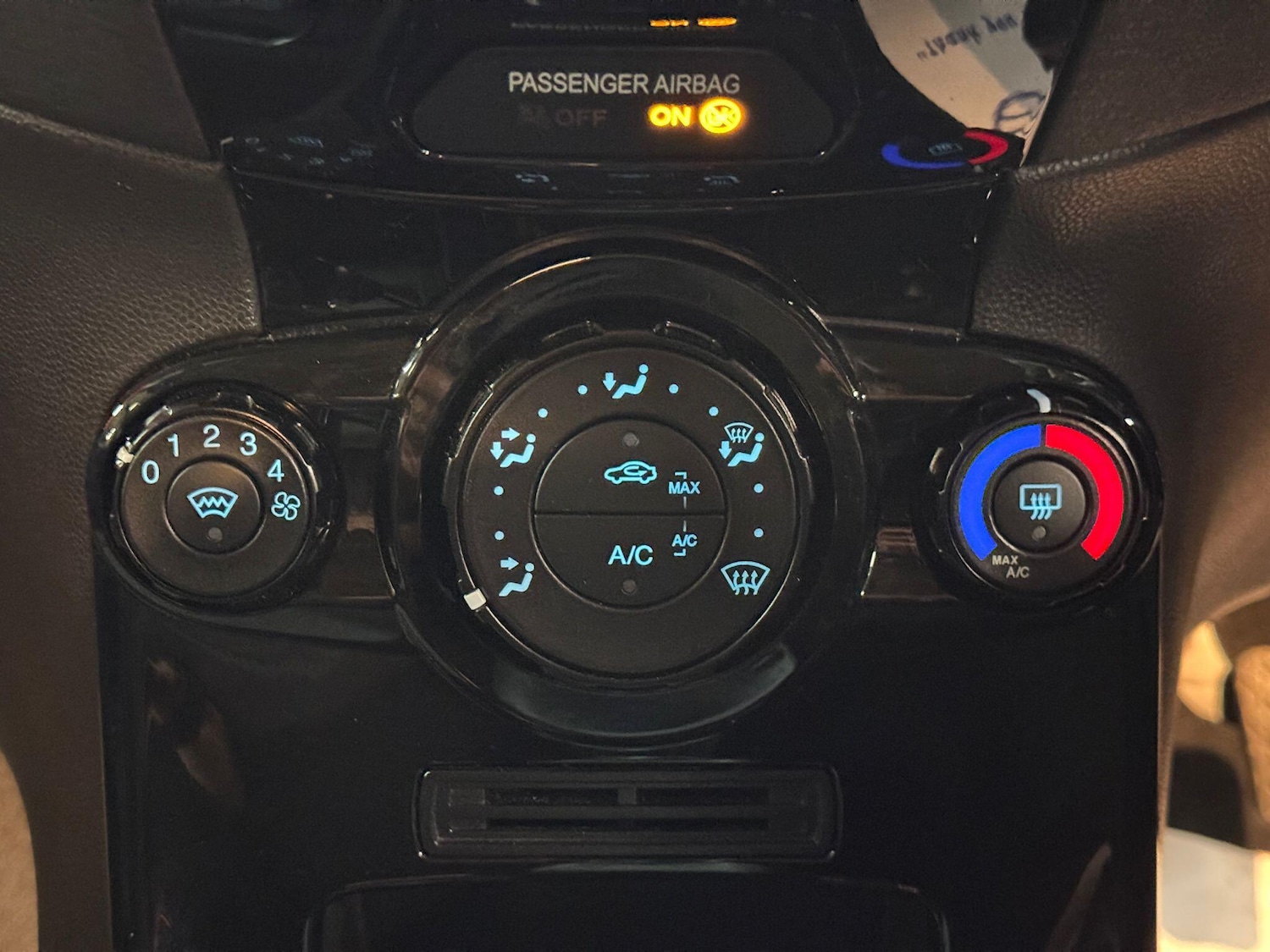 Used Ford Fiesta 2015 for sale - 76993437: Photo 32