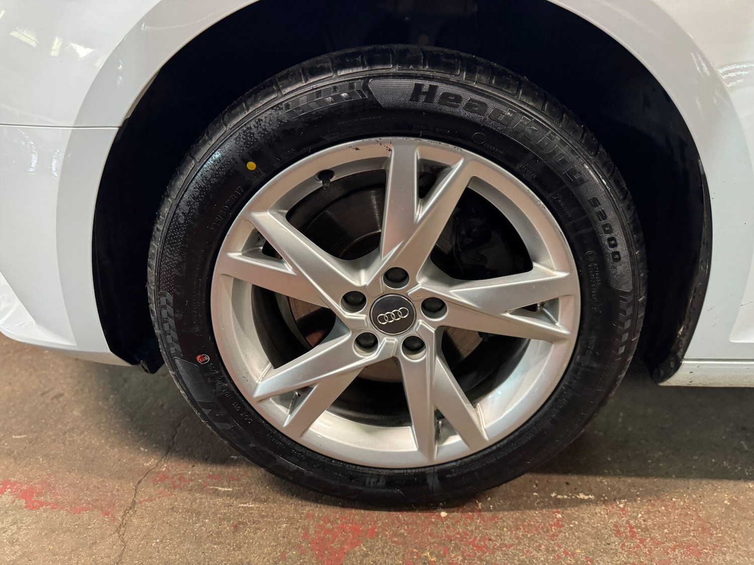 Used Audi A4 Avant 2018 for sale - 76658693: Photo 10