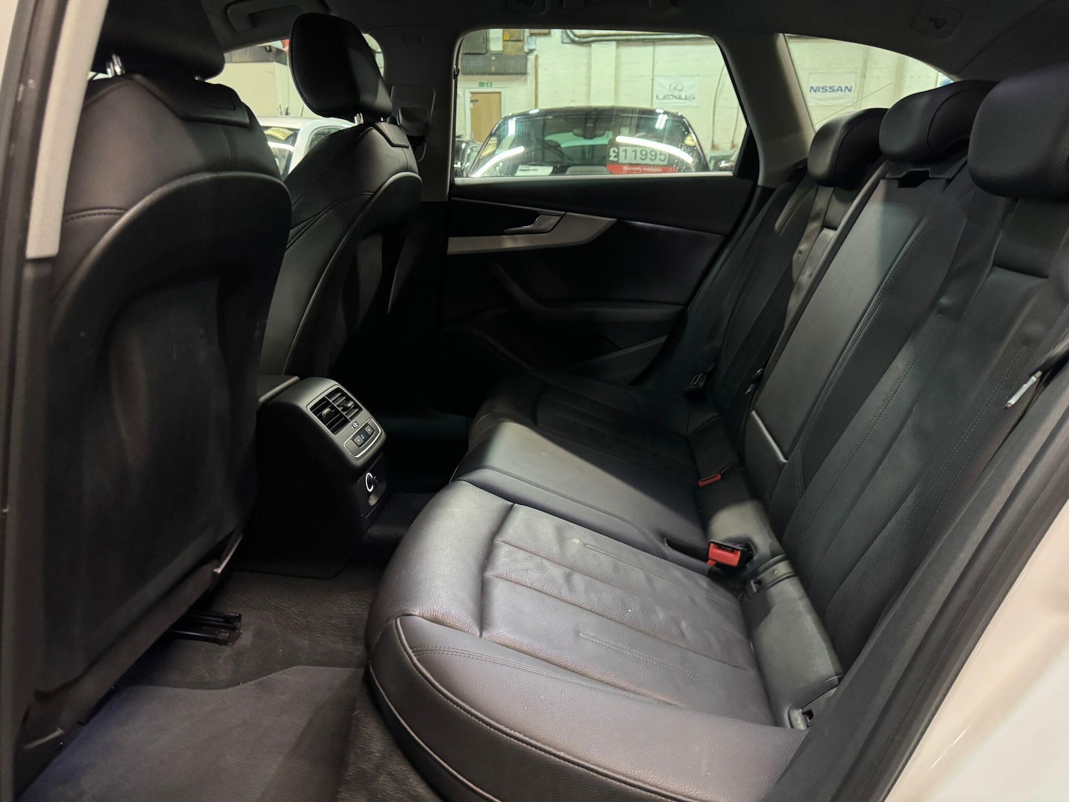 Used Audi A4 Avant 2018 for sale - 76658693: Photo 22