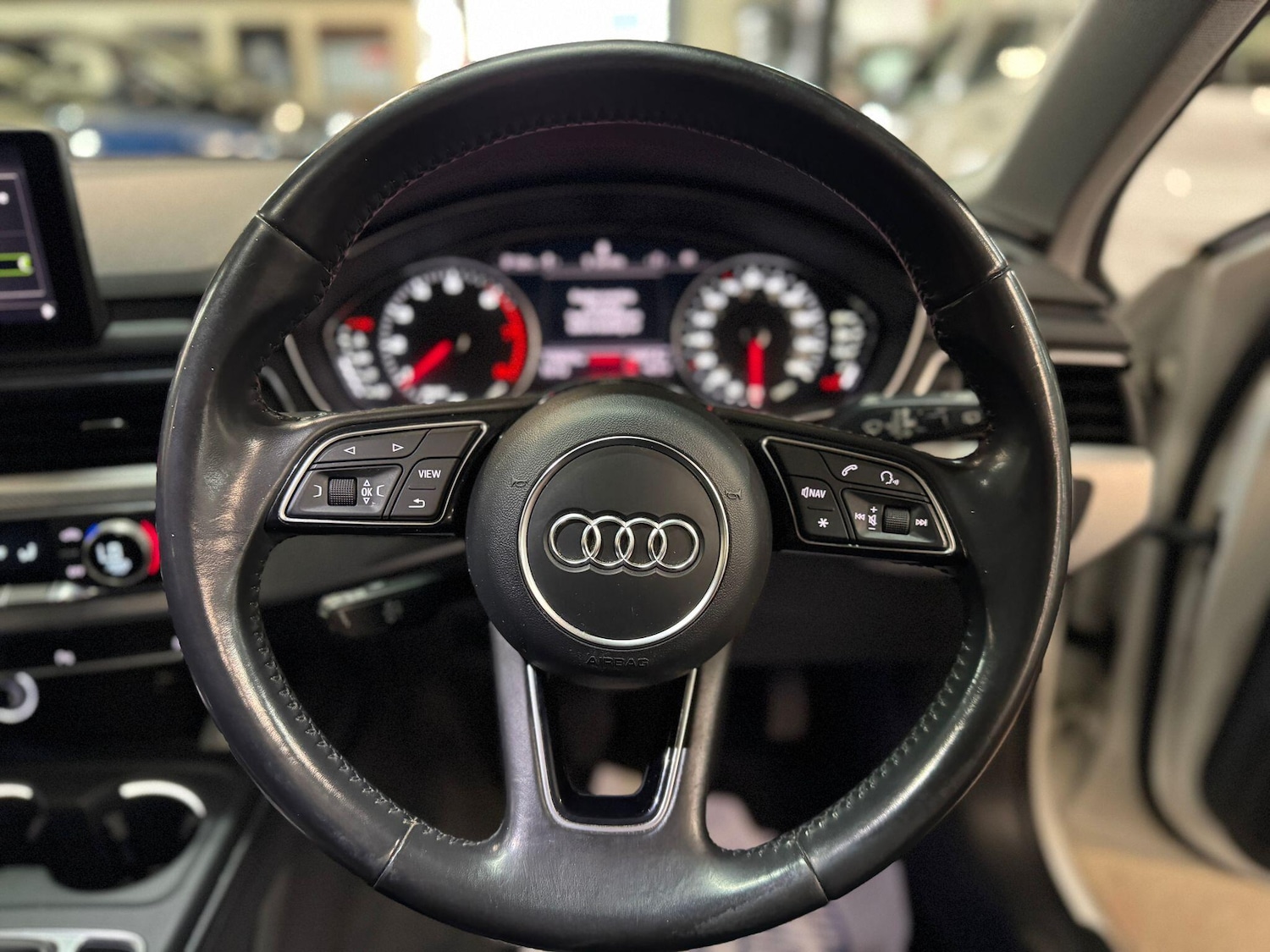 Used Audi A4 Avant 2018 for sale - 76658693: Photo 29