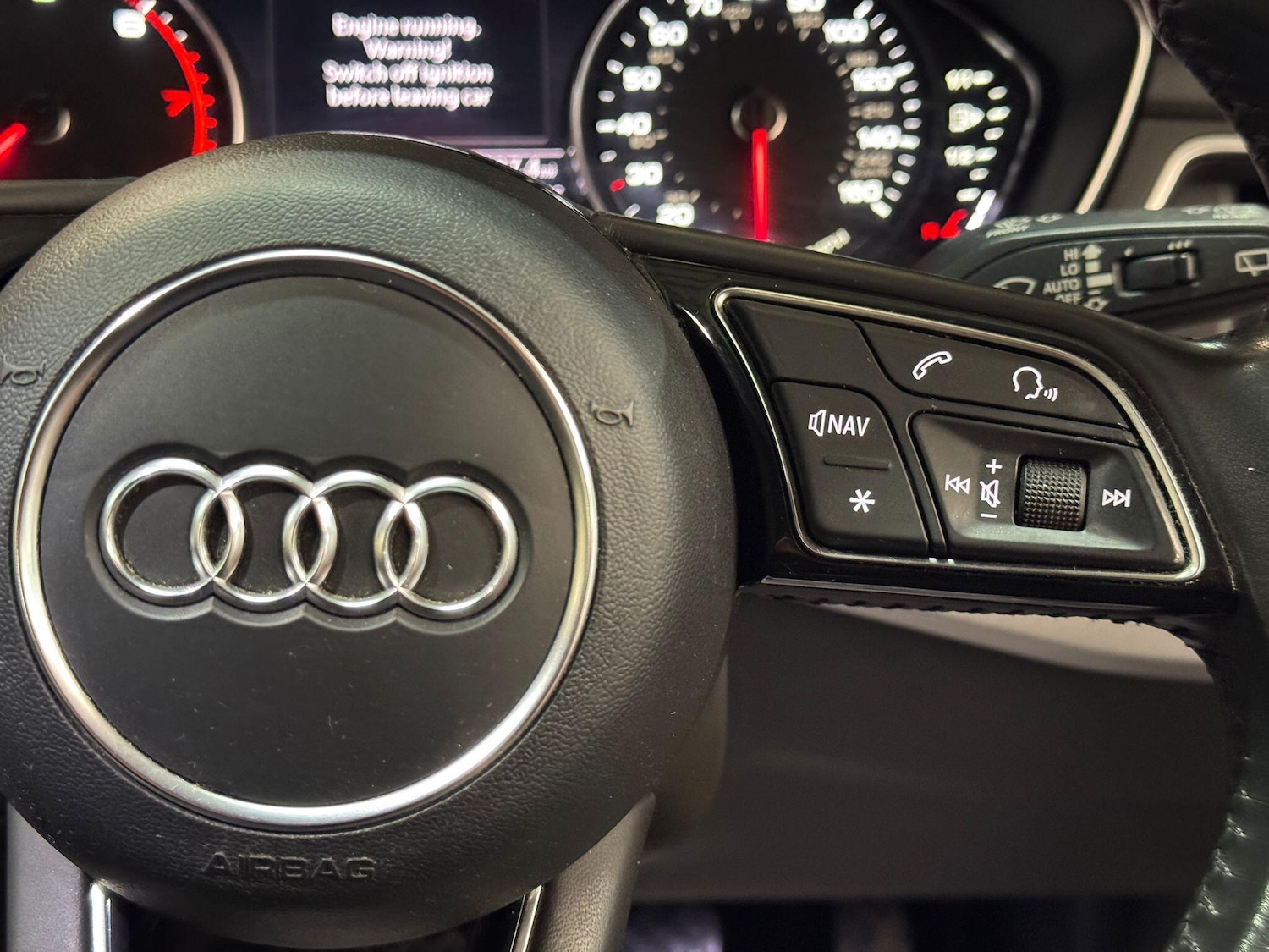 Used Audi A4 Avant 2018 for sale - 76658693: Photo 31