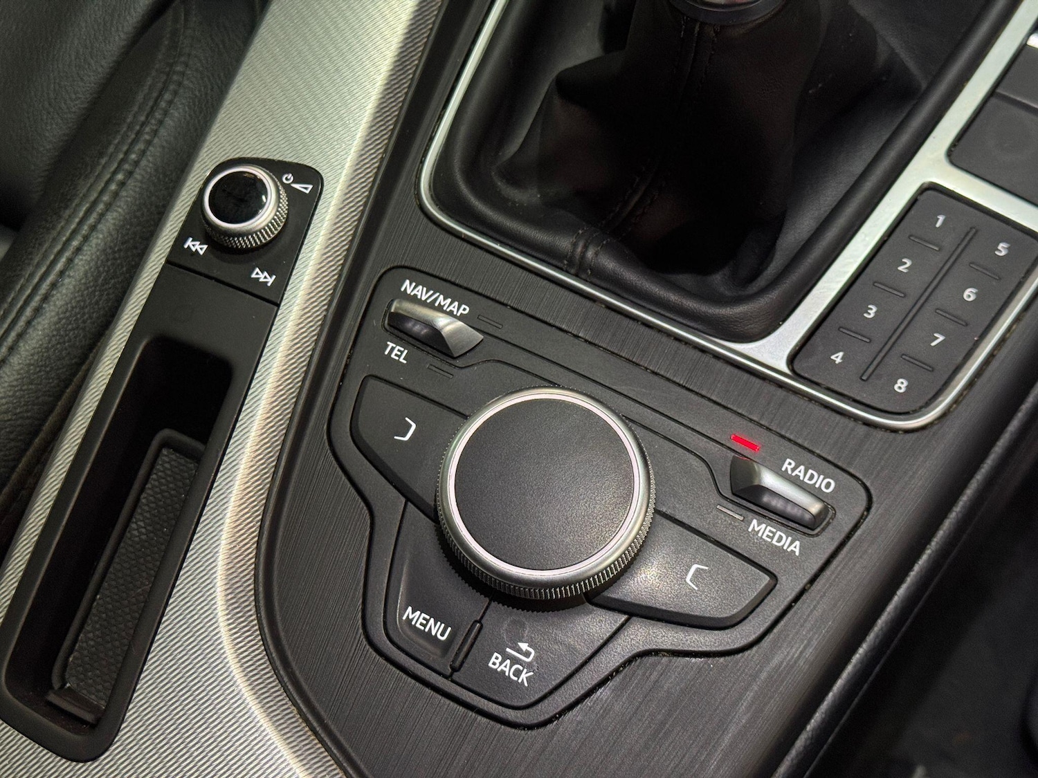 Used Audi A4 Avant 2018 for sale - 76658693: Photo 46