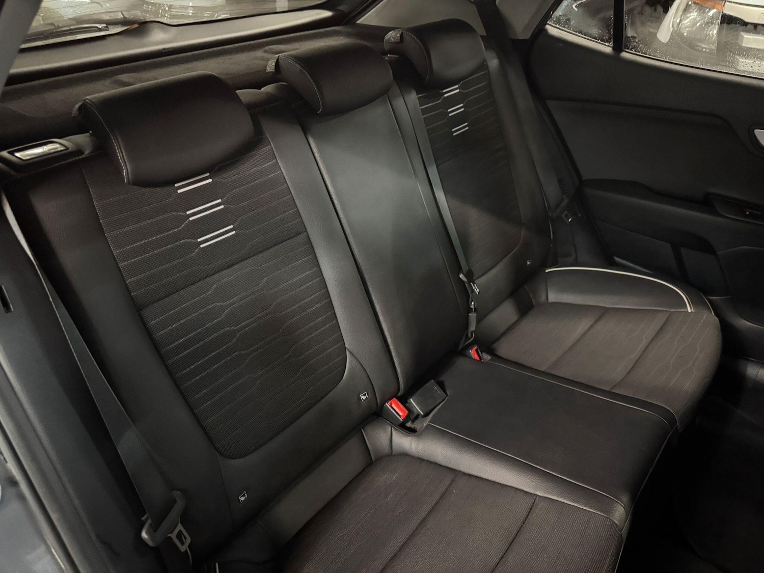 Used Kia Stonic 2021 for sale - 77215925: Photo 18