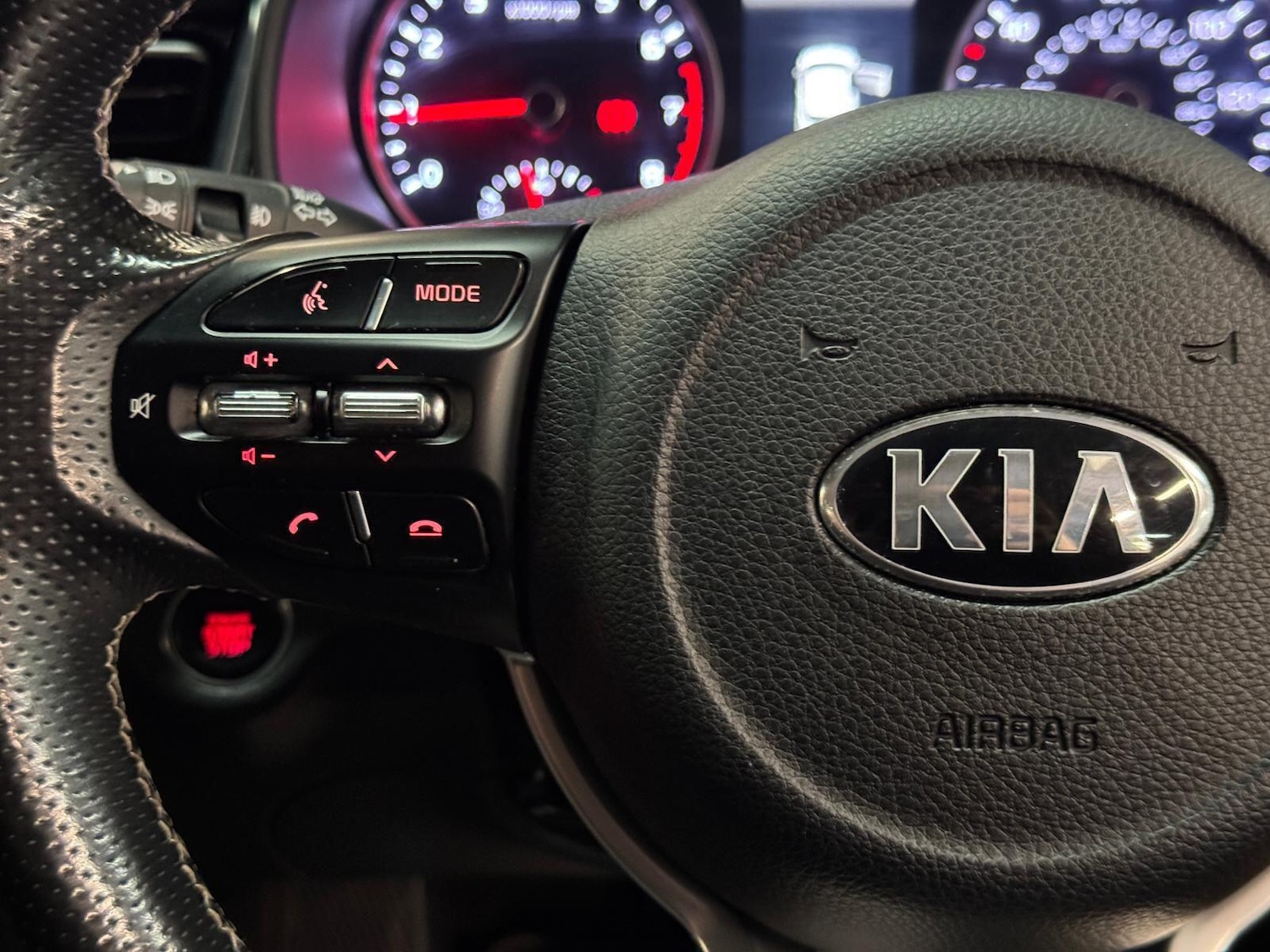 Used Kia Stonic 2021 for sale - 77215925: Photo 27