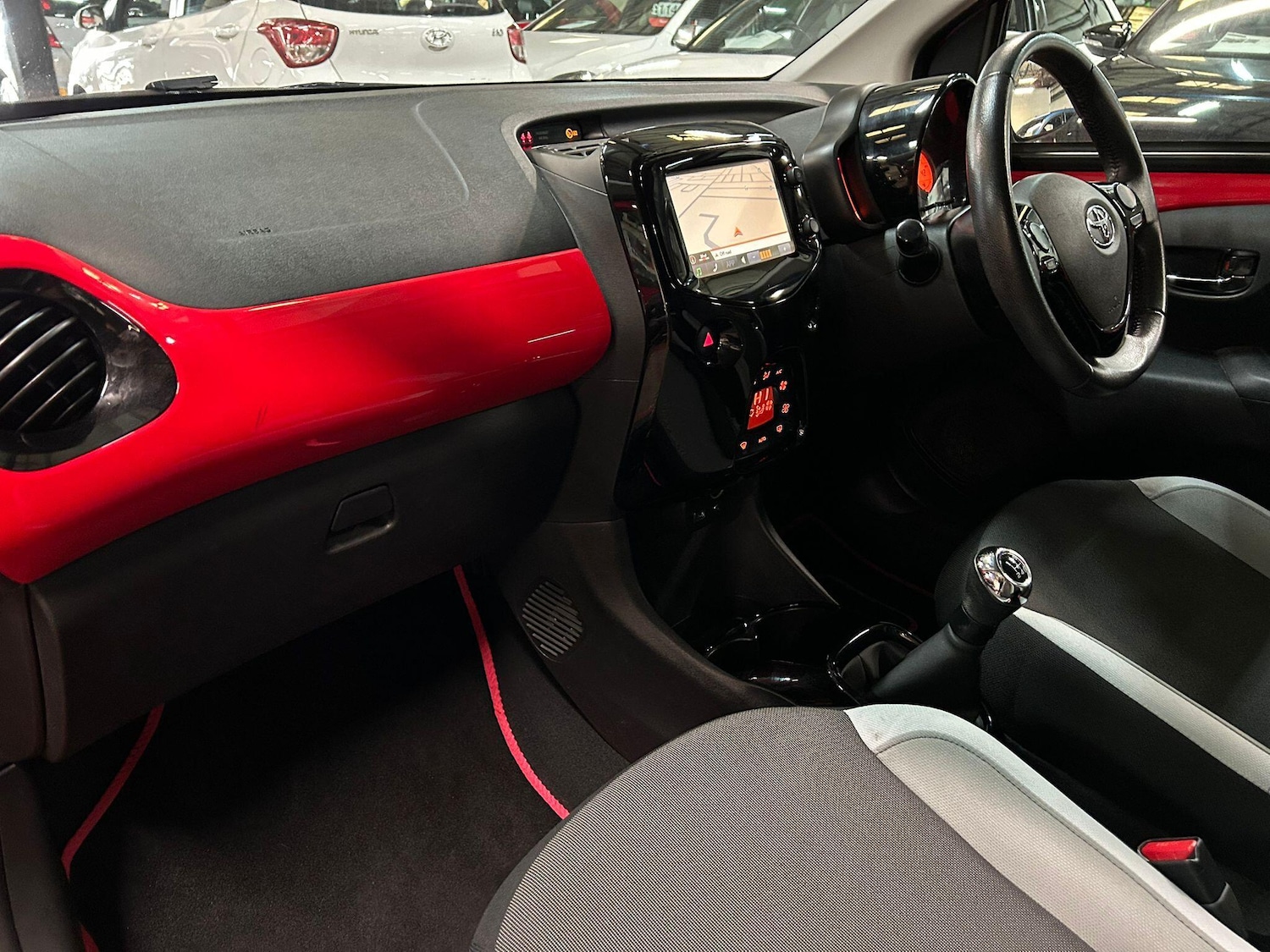 Used Toyota AYGO 2018 for sale - 76742338: Photo 12
