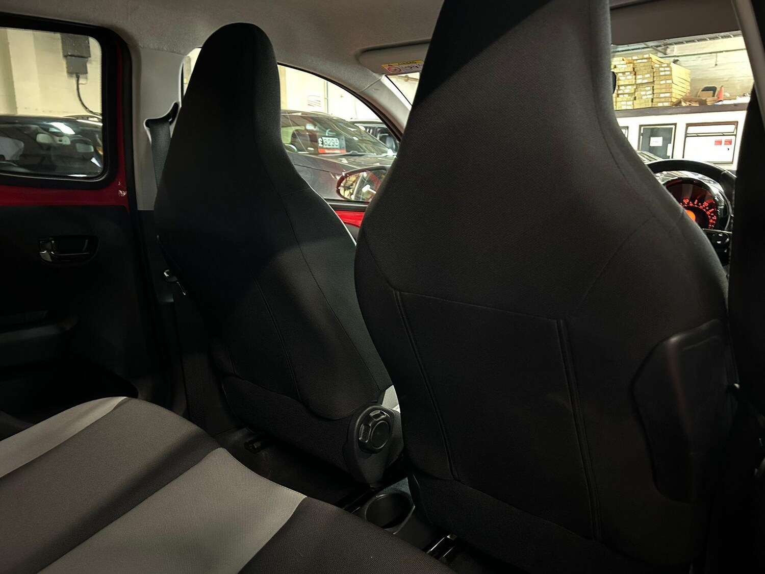 Used Toyota AYGO 2018 for sale - 76742338: Photo 20