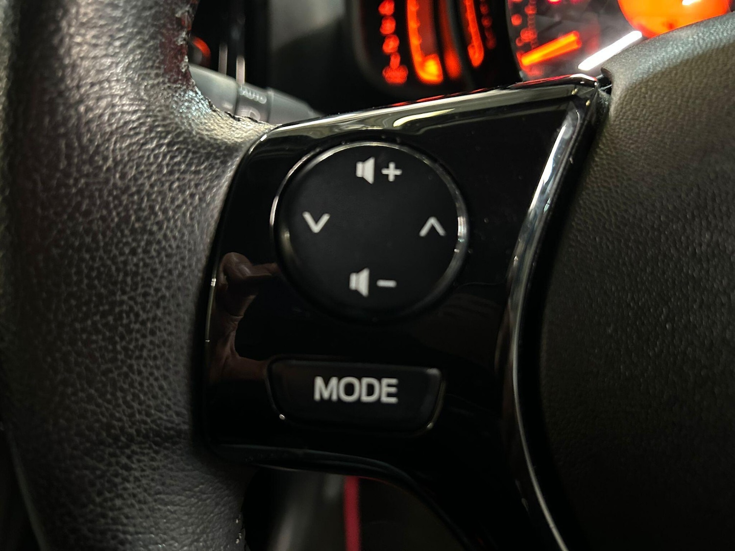 Used Toyota AYGO 2018 for sale - 76742338: Photo 30