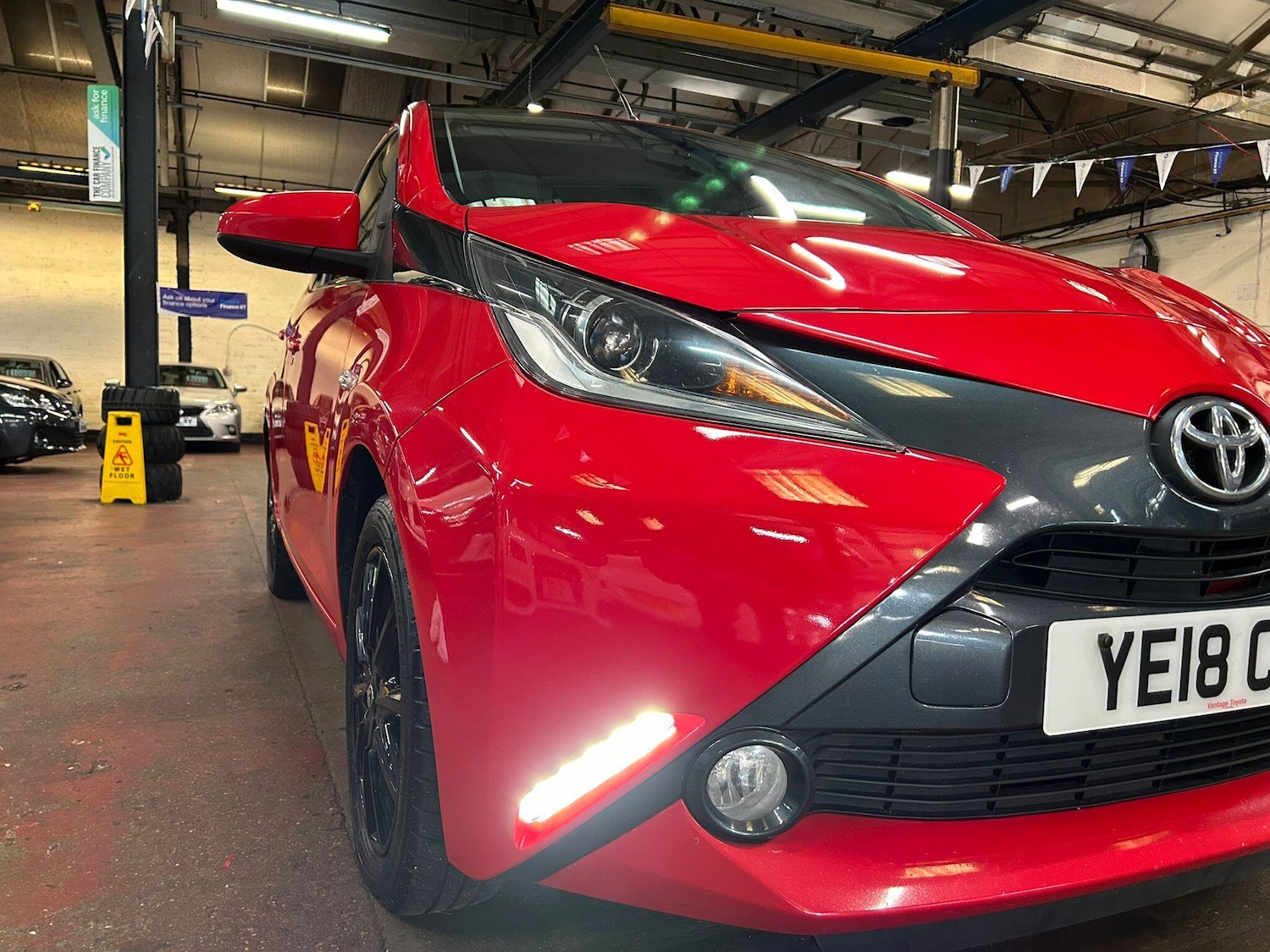 Used Toyota AYGO 2018 for sale - 76742338: Photo 8