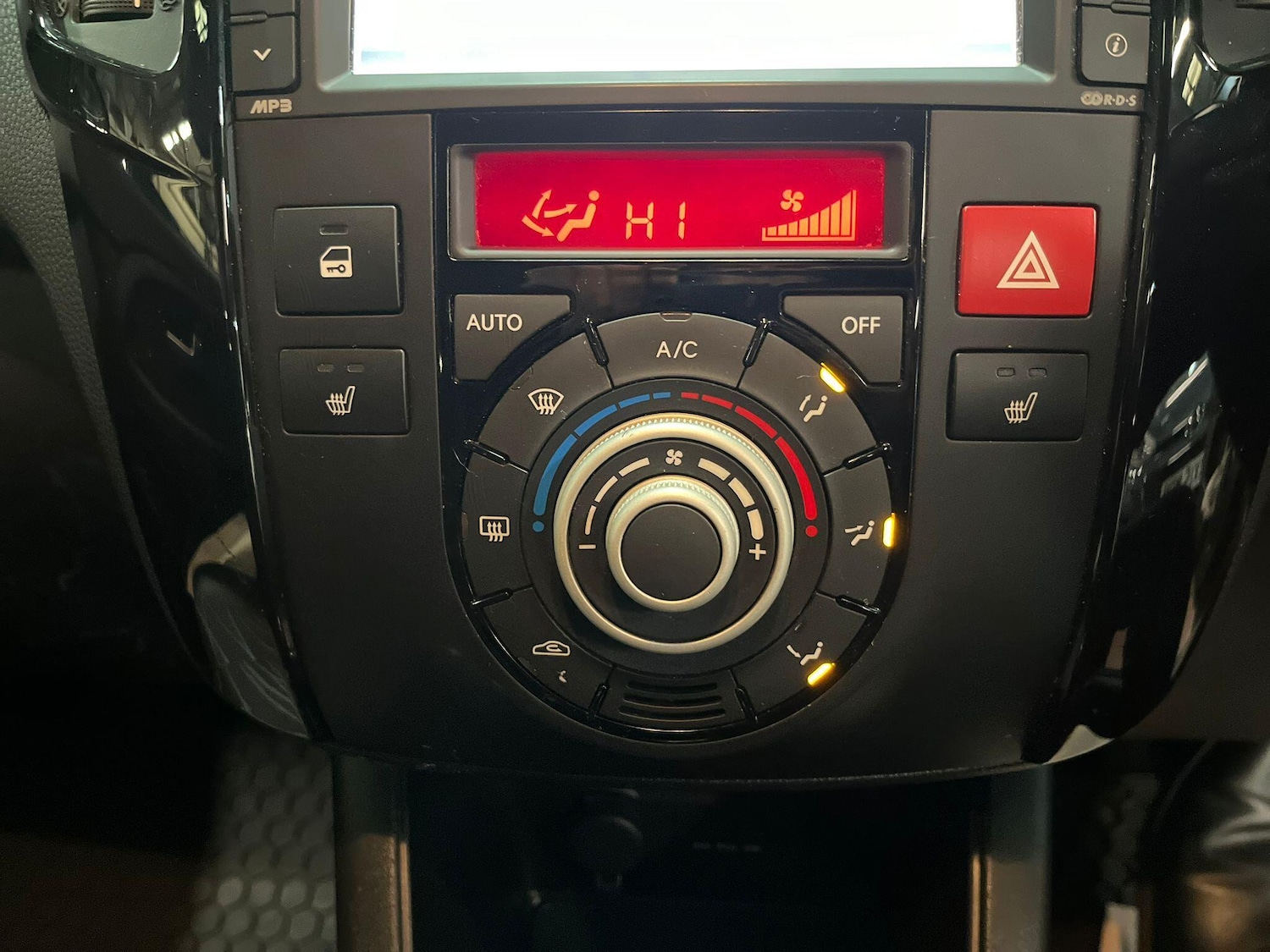 Used Kia Venga 2013 for sale - 77439744: Photo 35