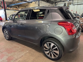 Used Suzuki Swift 2018 for sale - 78384511: Photo