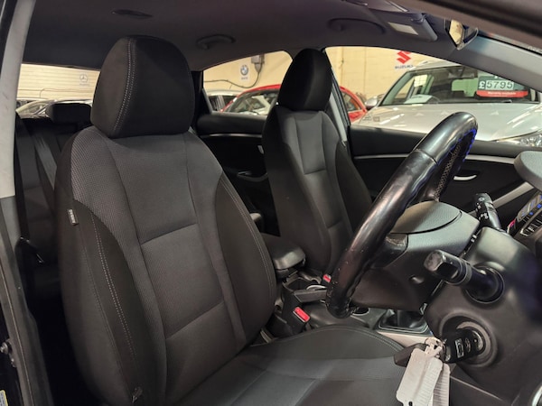 Used Hyundai i30 2015 for sale - 76042592: Photo 13