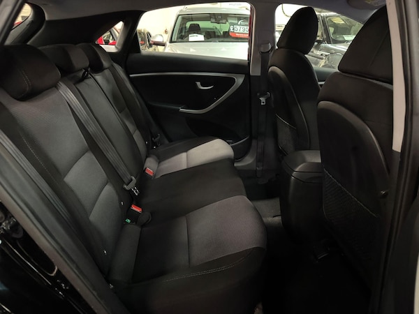 Used Hyundai i30 2015 for sale - 76042592: Photo 17
