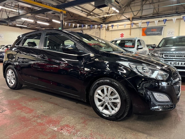 Used Hyundai i30 2015 for sale - 76042592: Photo 1