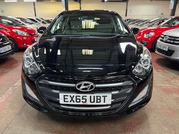 Used Hyundai i30 2015 for sale - 76042592: Photo 2