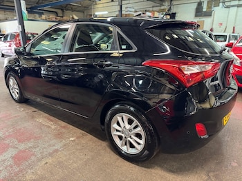 Used Hyundai i30 2015 for sale - 76042592: Photo 4