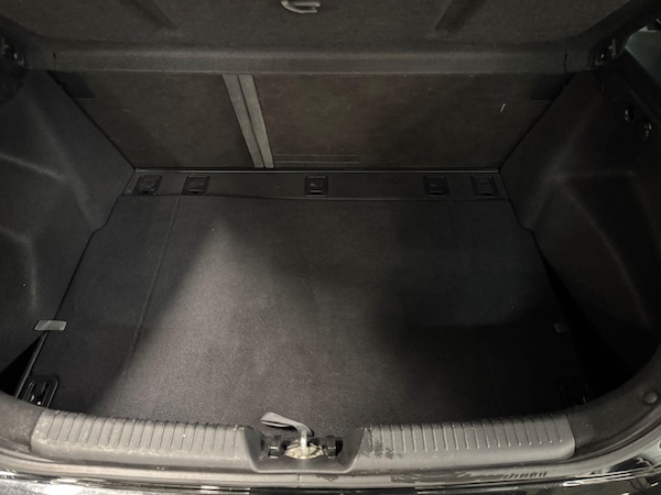 Used Hyundai i30 2015 for sale - 76042592: Photo 9