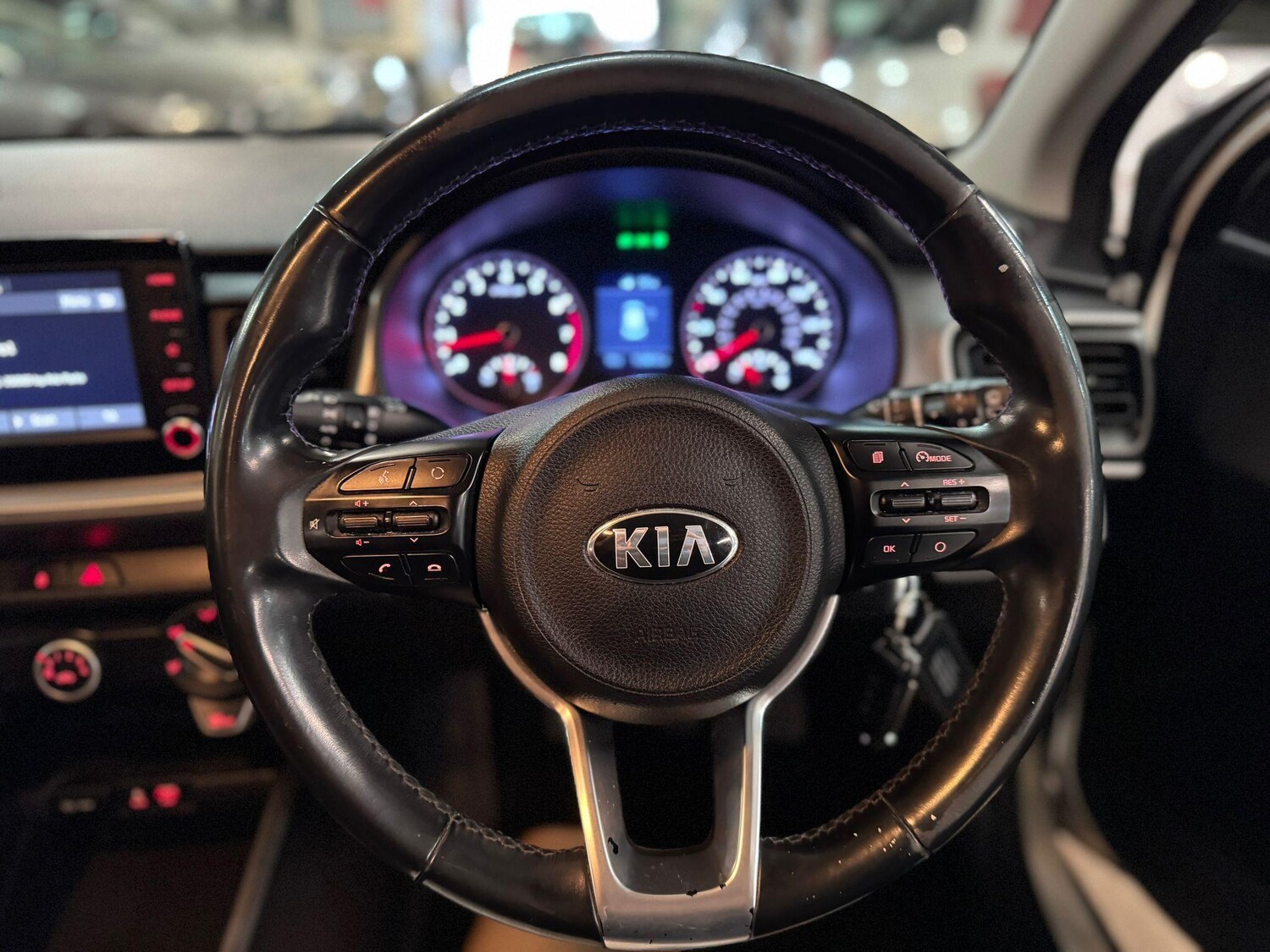 Used Kia Stonic 2018 for sale - 77883026: Photo 17