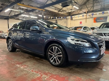 2018 (18) - 2.0 T2 Momentum Nav Plus Euro 6 (s/s) 5dr