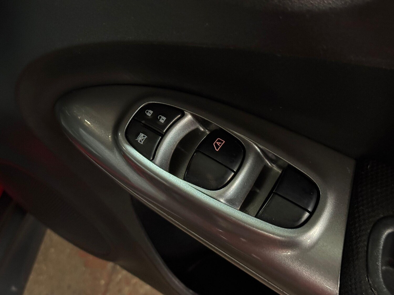 Used Nissan Juke 2014 for sale - 76348998: Photo 27