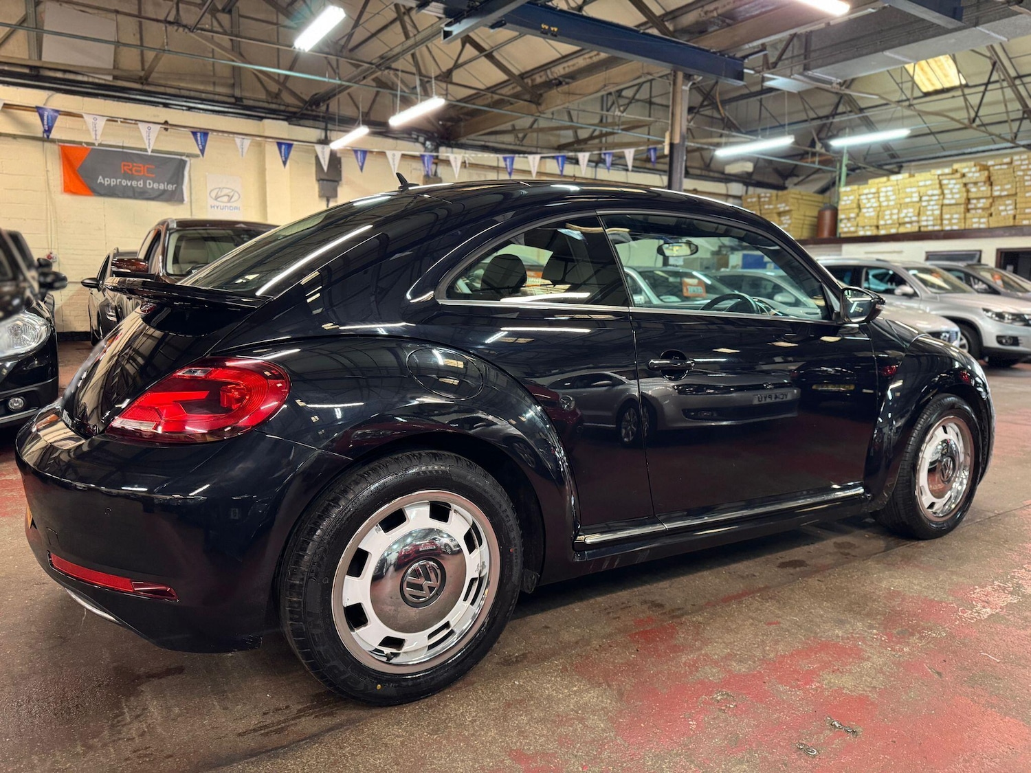 Used Volkswagen Beetle 2016 for sale - 75941383: Photo 6