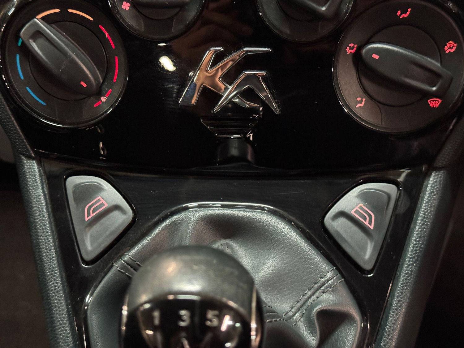 Used Ford Ka 2014 for sale - 76585275: Photo 26