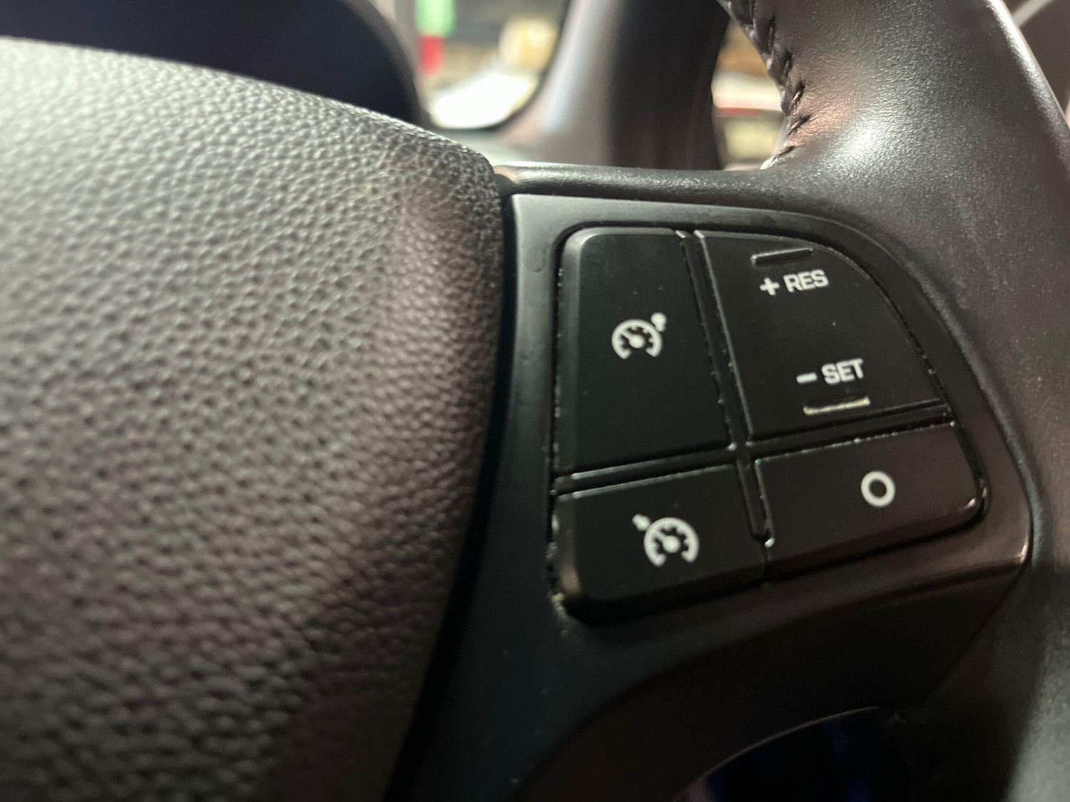 Used Hyundai i10 2018 for sale - 75977309: Photo 24