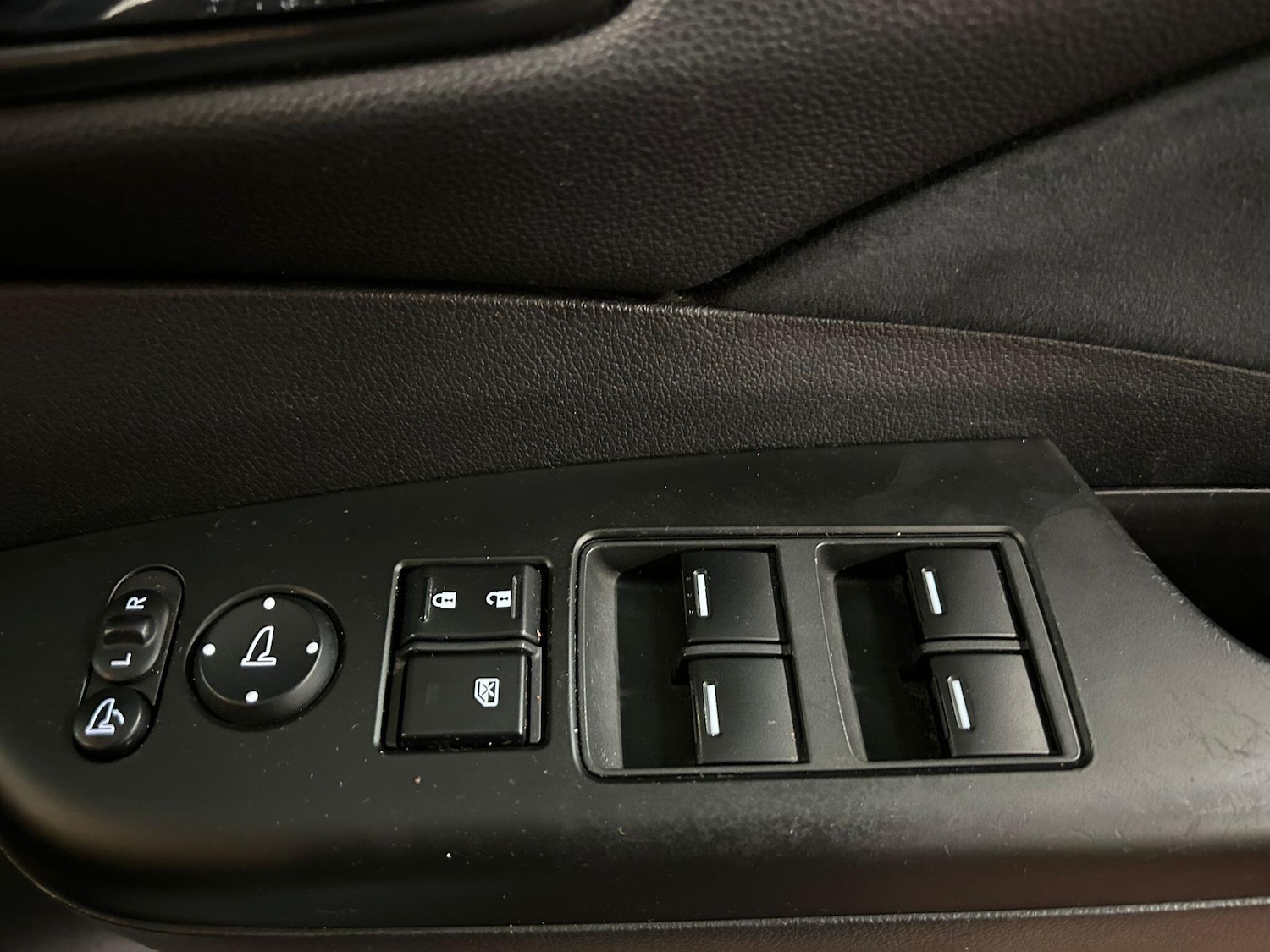 Used Honda CR-V 2013 for sale - 77057550: Photo 32