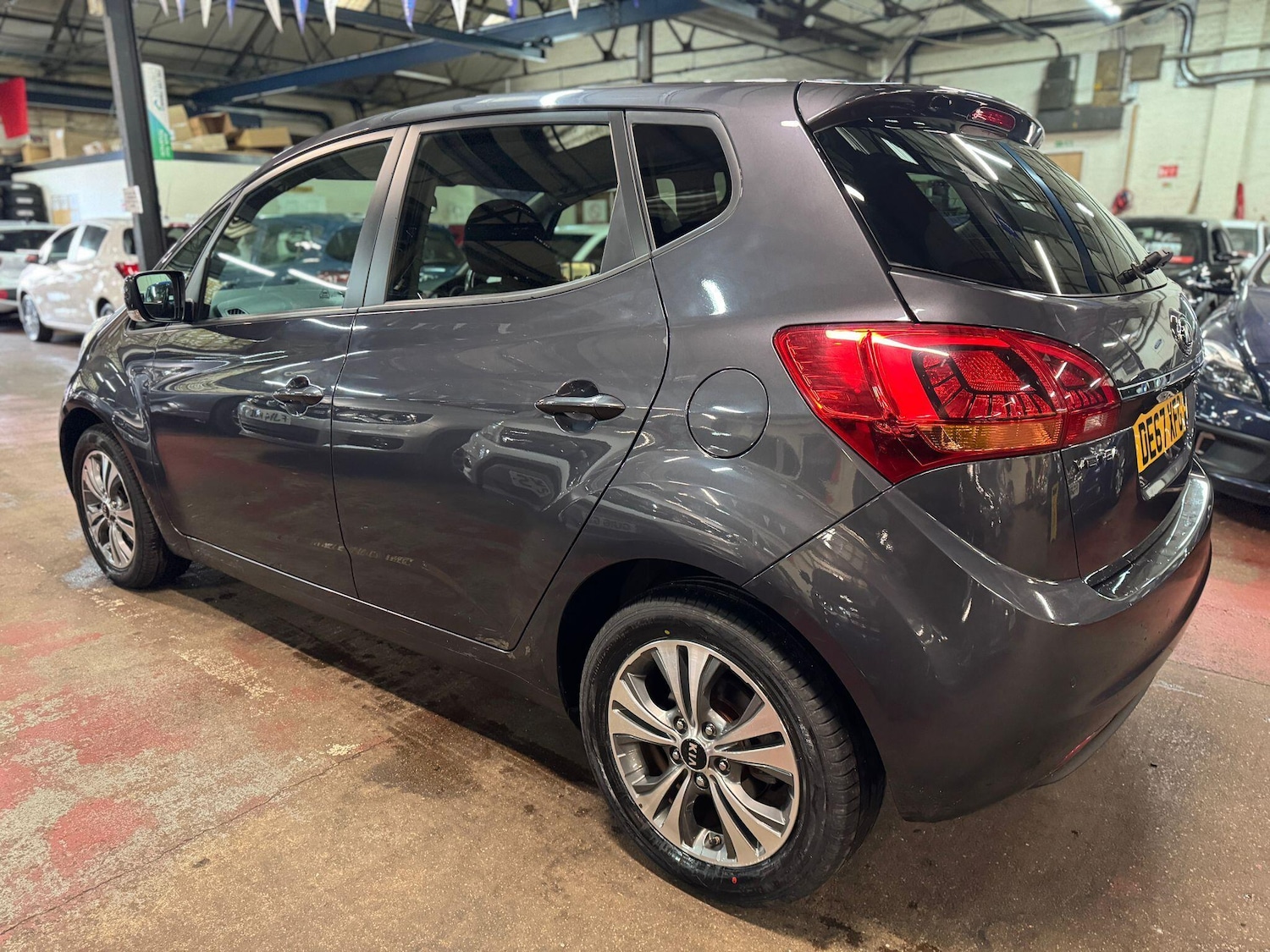 Used Kia Venga 2017 for sale - 76432923: Photo 4