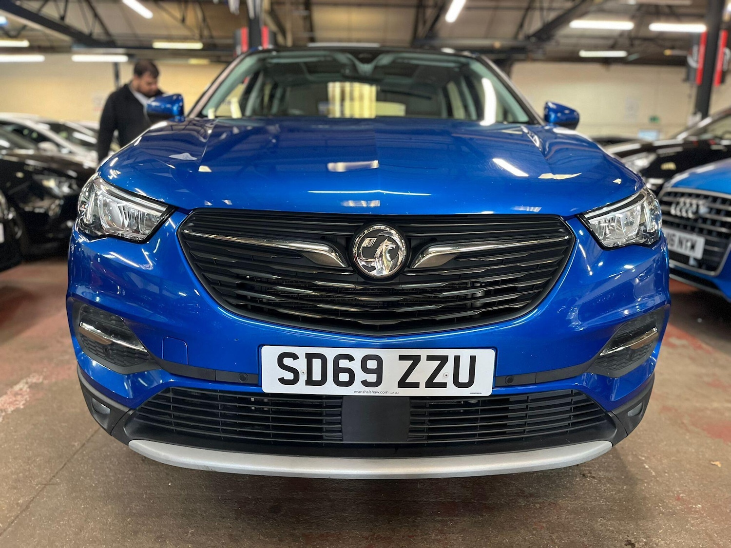 Used Vauxhall Grandland X 2019 for sale - 78205470: Photo 2