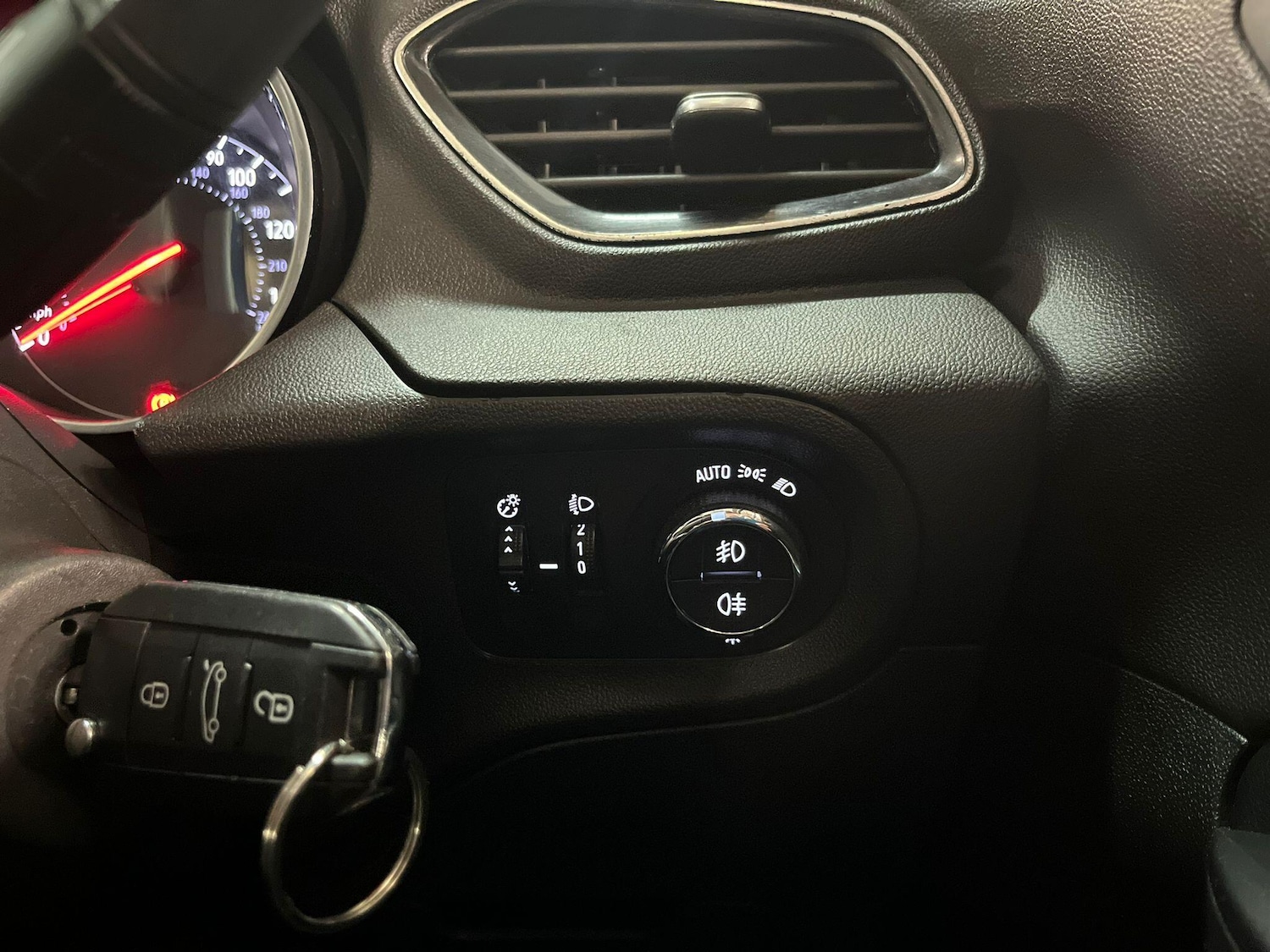 Used Vauxhall Grandland X 2019 for sale - 78205470: Photo 30