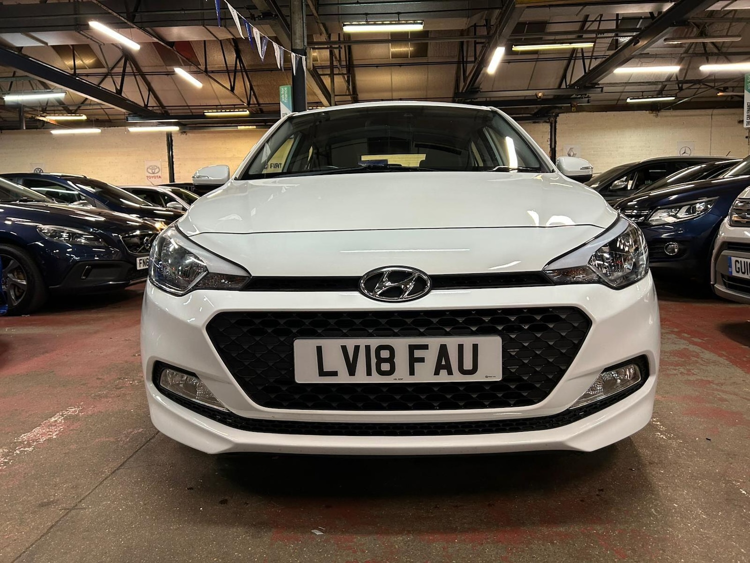 Used Hyundai i20 2018 for sale - 76472665: Photo 2