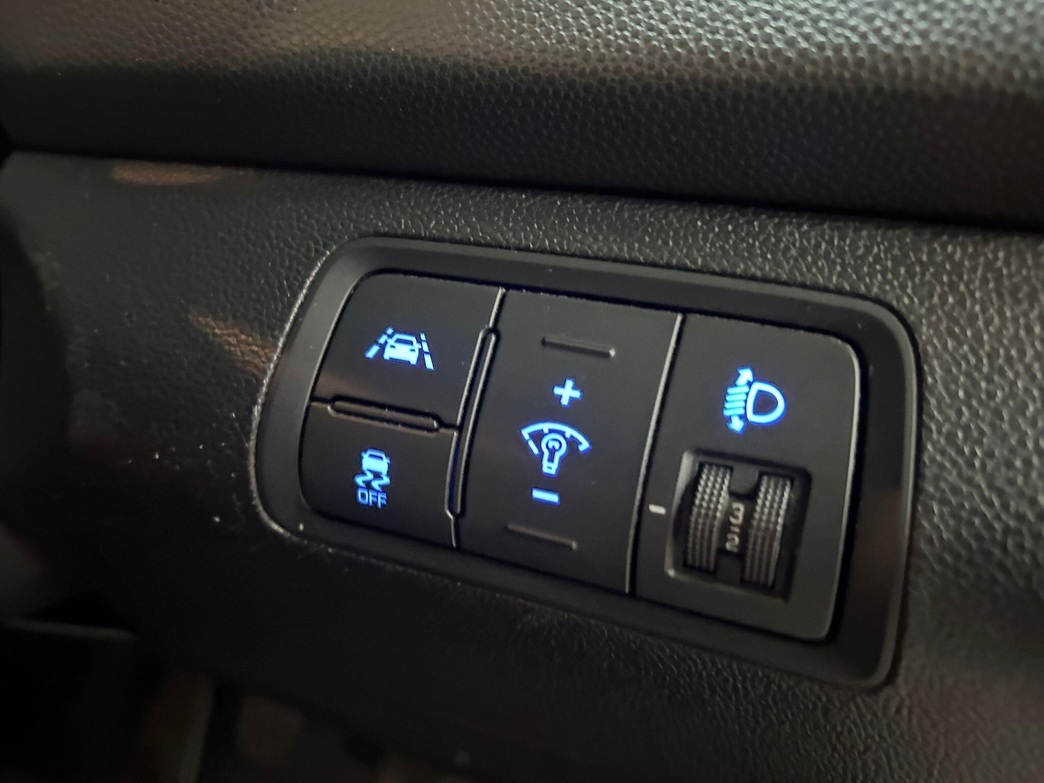 Used Hyundai i20 2018 for sale - 76472665: Photo 29