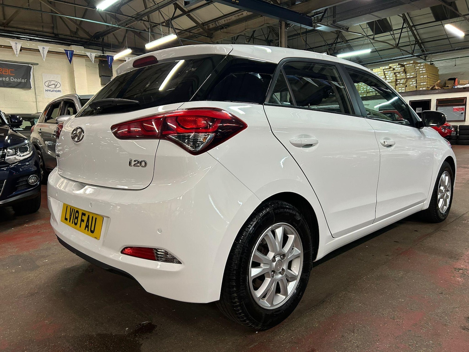 Used Hyundai i20 2018 for sale - 76472665: Photo 6
