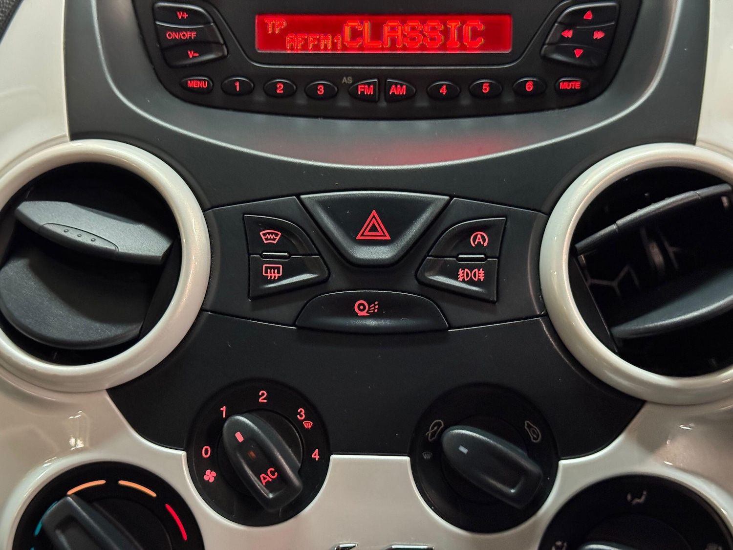 Used Ford Ka 2016 for sale - 77190618: Photo 21