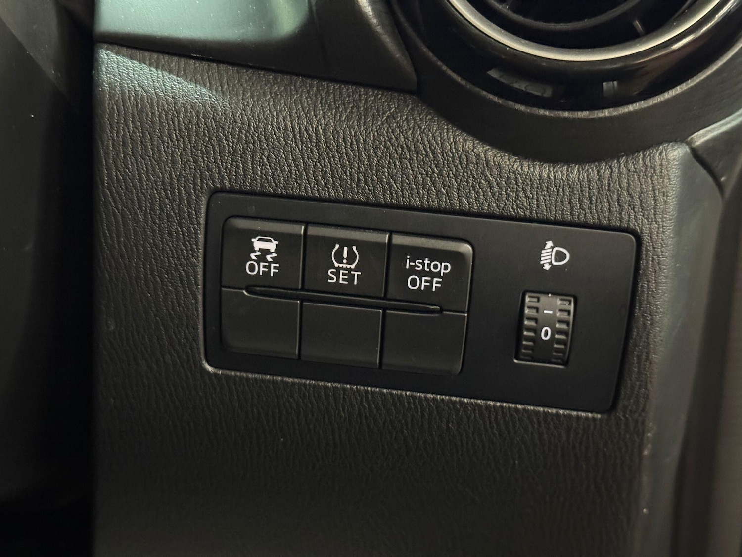 Used Mazda Mazda2 2017 for sale - 76425418: Photo 30