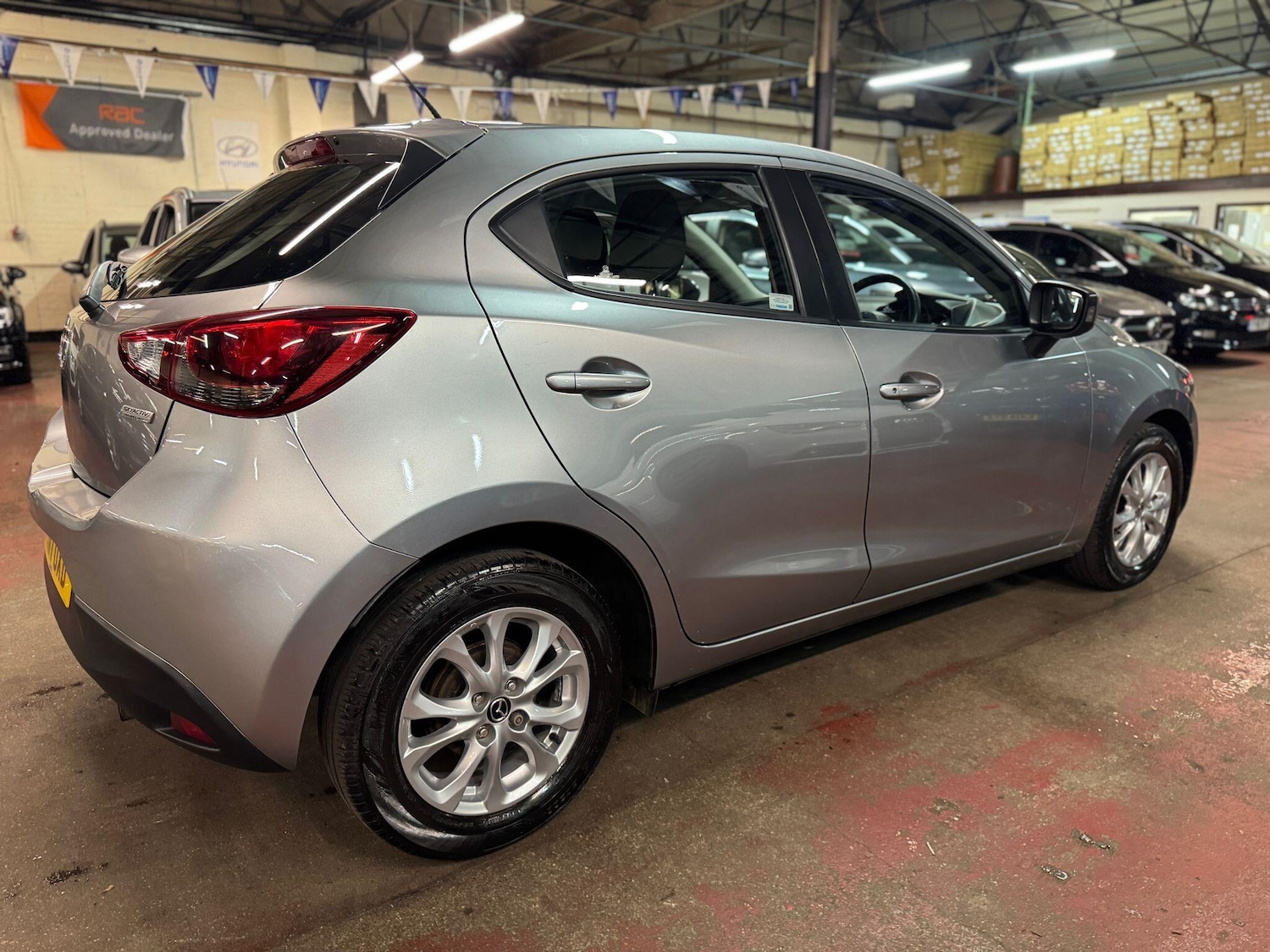 Used Mazda Mazda2 2017 for sale - 76425418: Photo 6