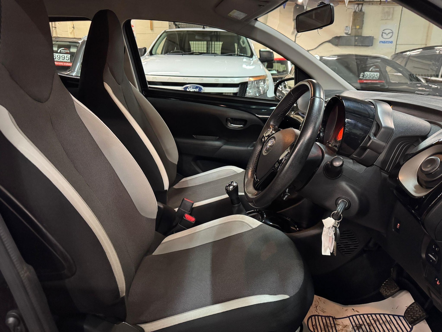 Used Toyota AYGO 2015 for sale - 77175452: Photo 10